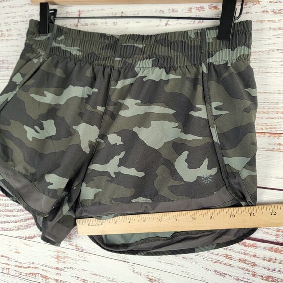 Athleta Printed Mesh Racer Run Shorts 4" Green Camo Athletic Running Womens Sz S - Picture 3 of 12